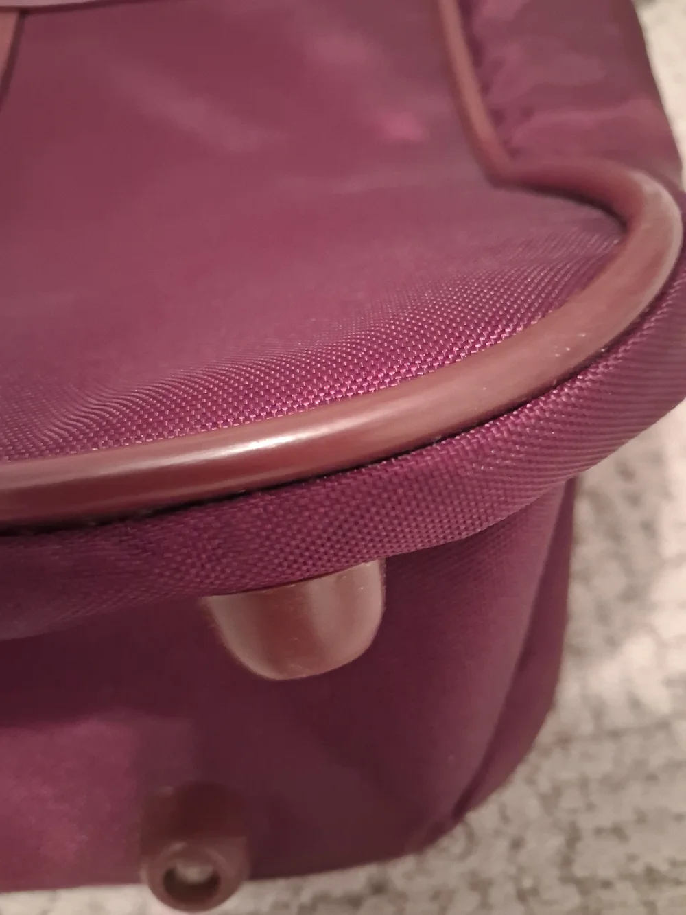 Samsonite Burgundy Shoulder Bag